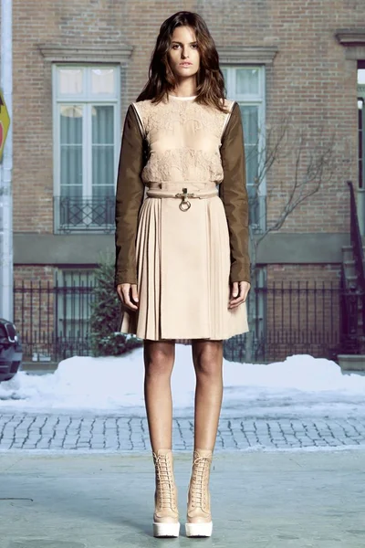 Look 1